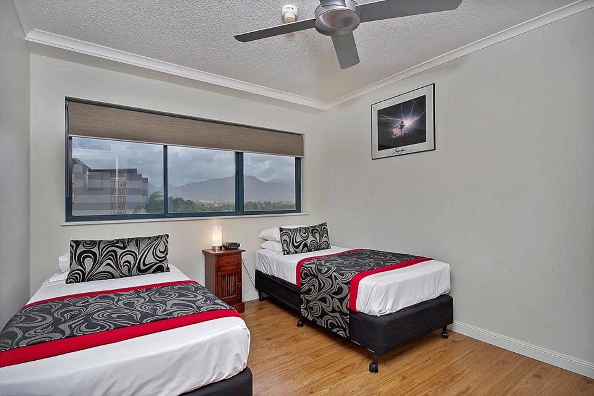 181 The Esplanade Aparthotel 4*